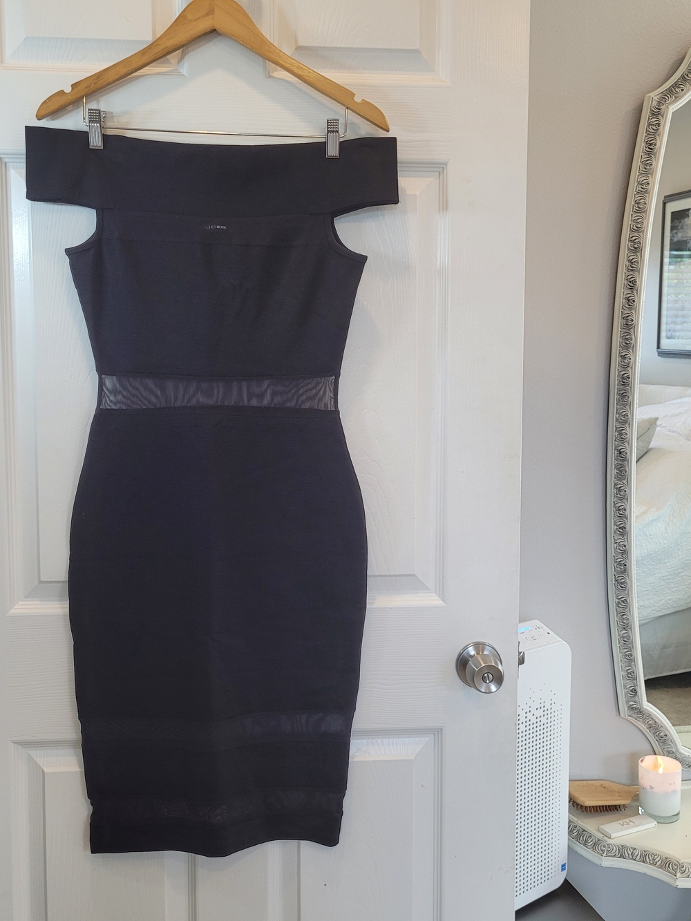Black Off-Shoulder Curvy Bodycon Dress w/ Mesh Waist Sz Lg Fits Small